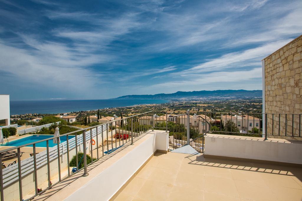 Esprit Villa 20 Polis Kamer foto